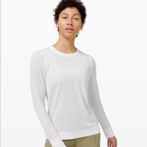 NEW WITH TAGS LULULEMON Swiftly Breathe LongSleeve